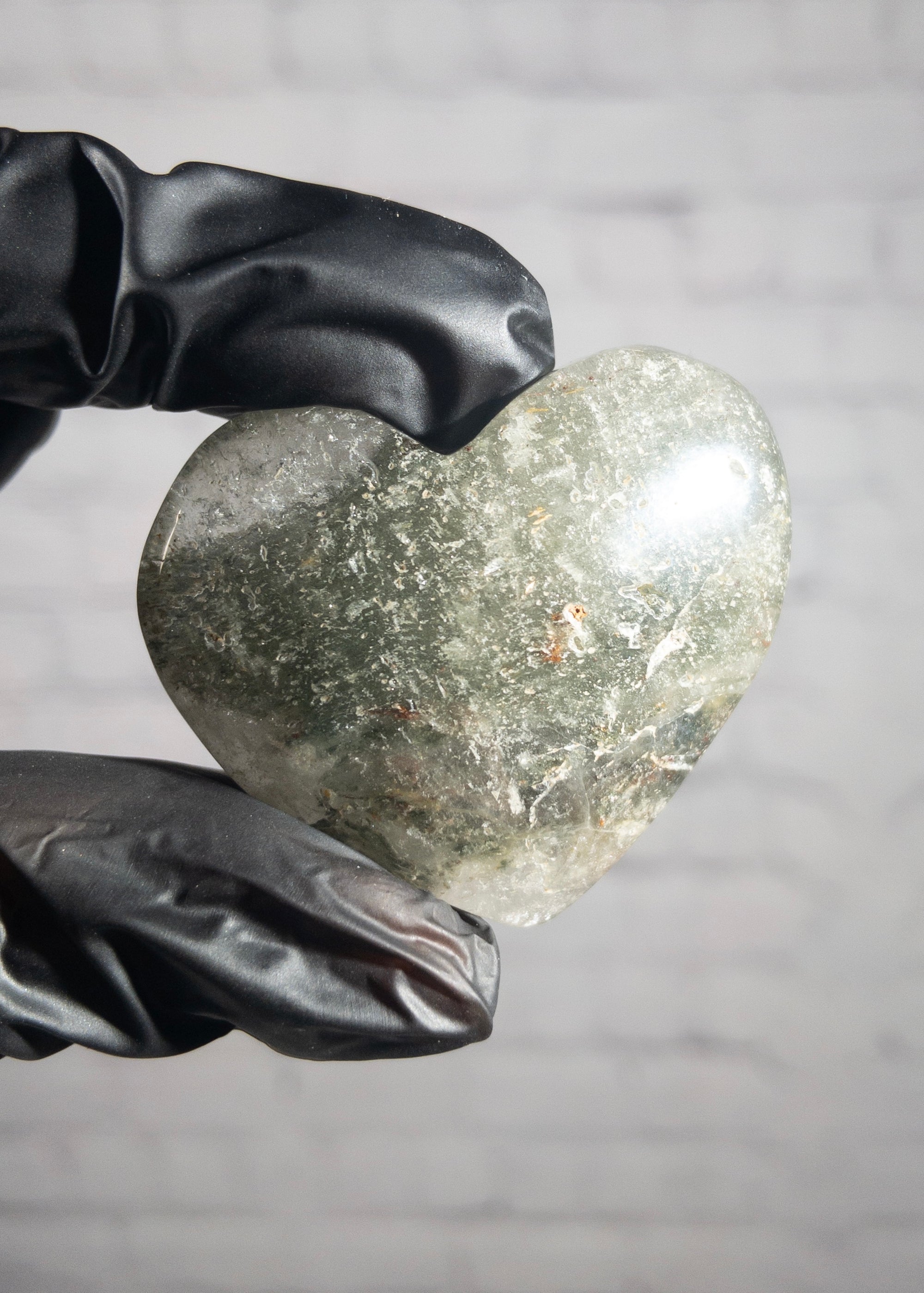 Corazón de Cuarzo Lodolita Natural 25 a 65 gramos