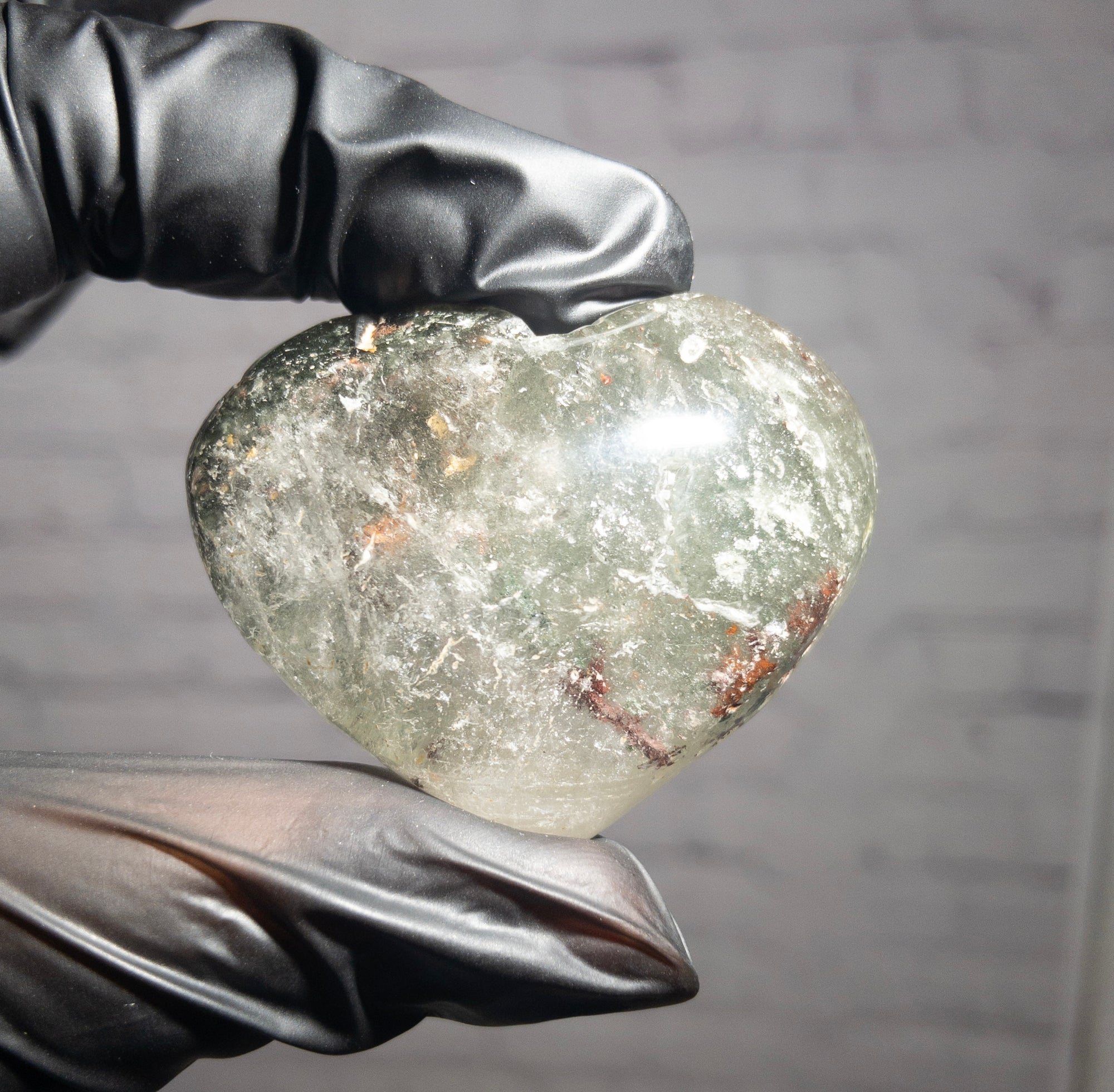 Corazón de Cuarzo Lodolita Natural 25 a 65 gramos